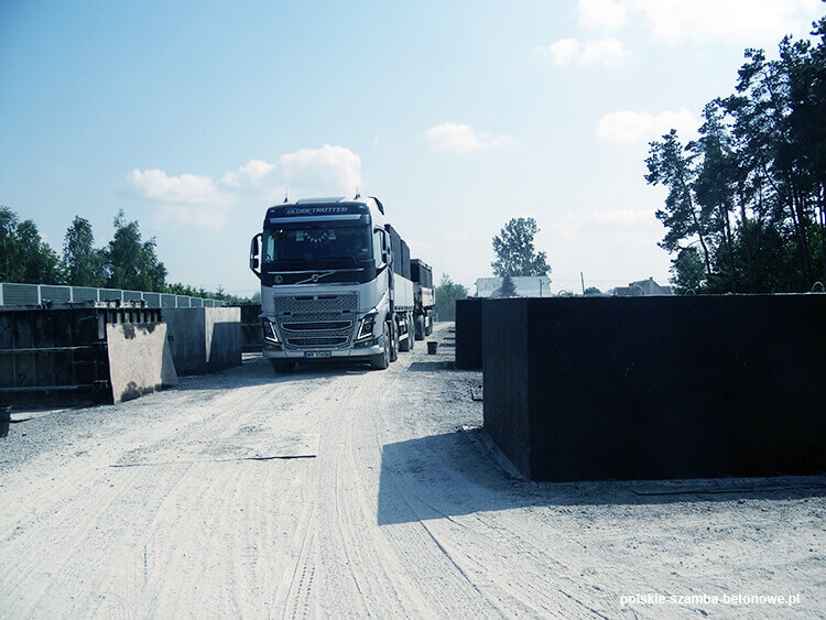 Transport szamb betonowych  w Puławach